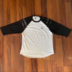 Huf Black and White Medium Men’s 3/4 length shirt